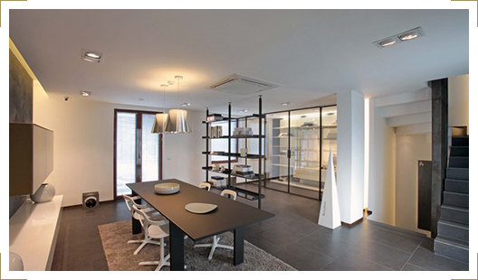 青島辦公室裝修、青島辦公室裝飾,請(qǐng)致電榮峰裝飾設(shè)計(jì)！